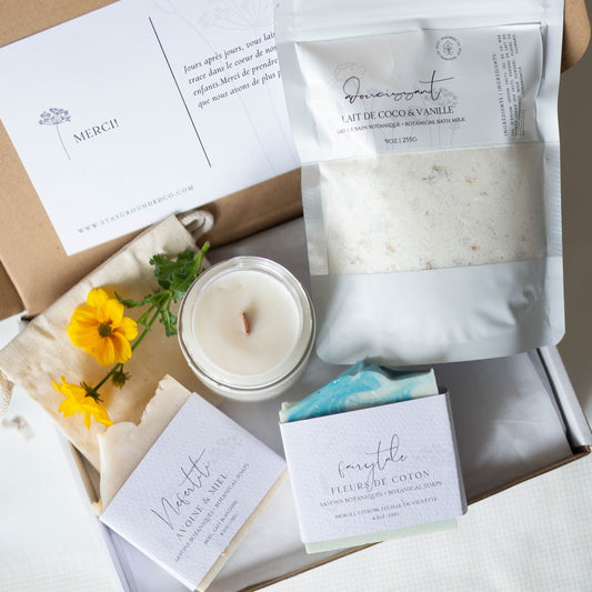 Offrez un coffret cadeau comprenant un savon, un sels de bain et une bougie 4 oz.