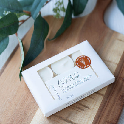 Lampions en cire de soya biologique aux notes de bois d'Agar, poivre noir, cardamome et ambre, fabriqués à la main au Québec par staygroundedco.