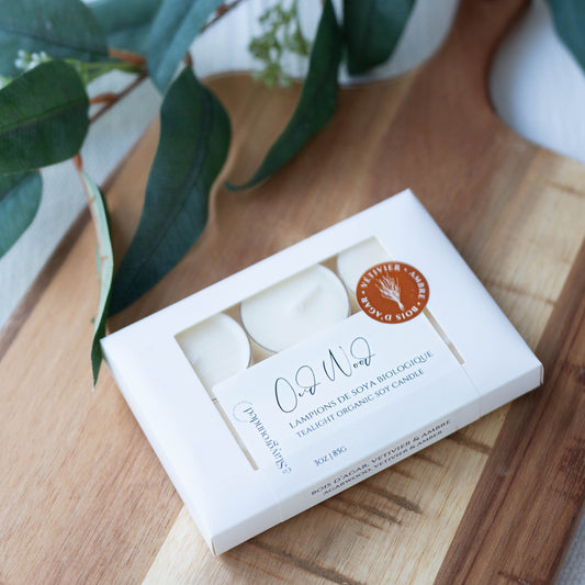 Lampions en cire de soya biologique aux notes de bois d'Agar, poivre noir, cardamome et ambre, fabriqués à la main au Québec par staygroundedco.