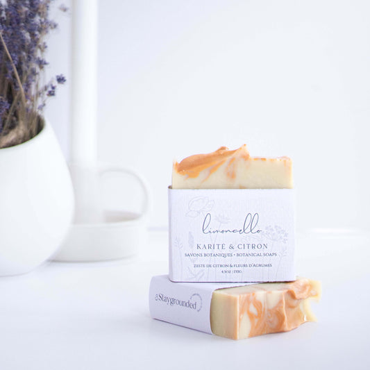 Savon naturel au beurre de karité et au parfum de citron rafraîchissant, inspiré par la nature, fabriqué au Québec par staygroundedco