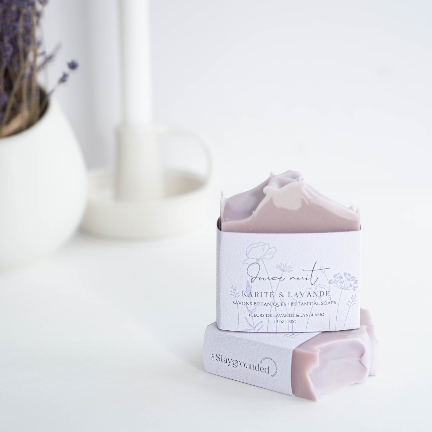 Savon naturel au beurre de karité et au parfum de lavande, inspiré par la nature, fabriqué au Québec par staygroundedco.